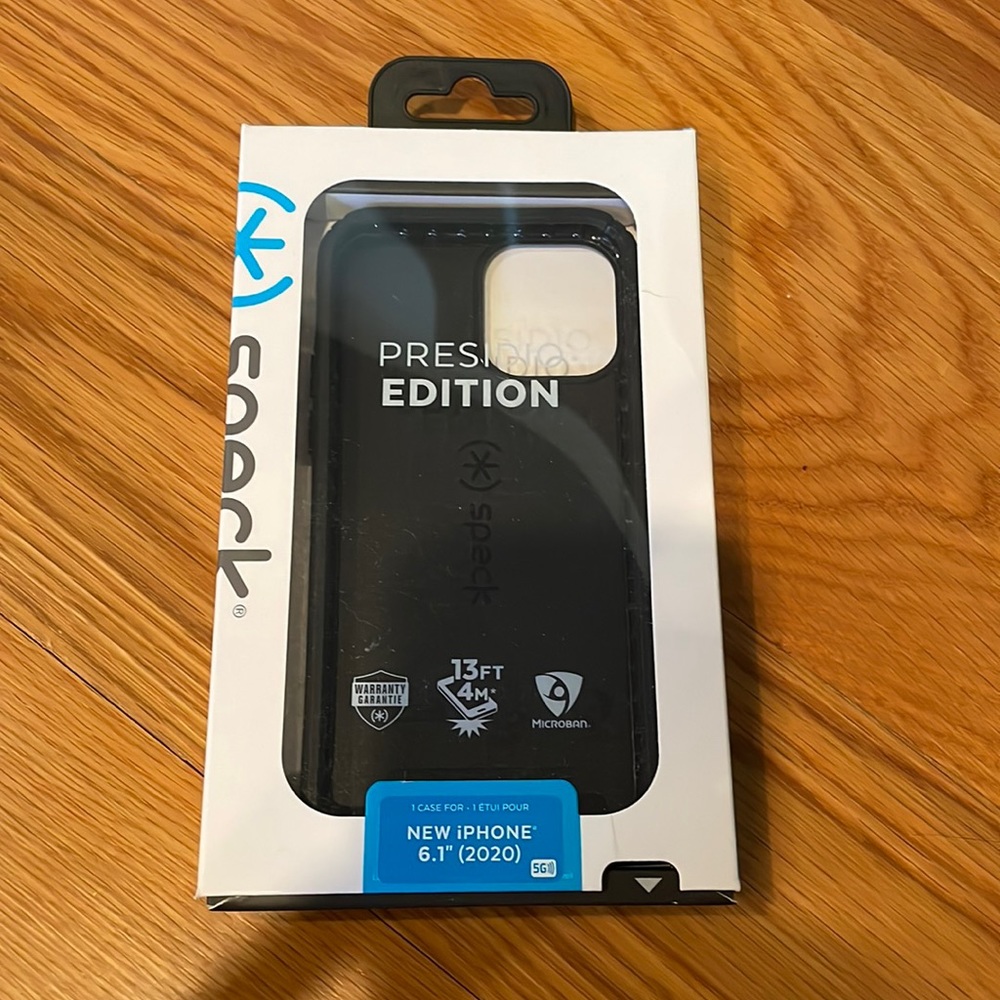 Speck Presidio Edition iPhone 12 Pro Case